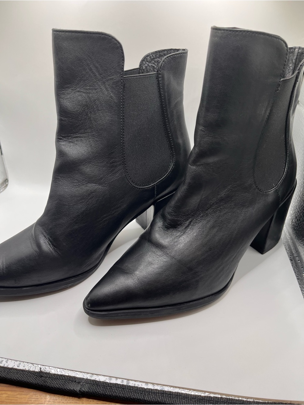 Made in Italy Black Leather Pointed Toe Block Heel Chelsea Booties Size 8